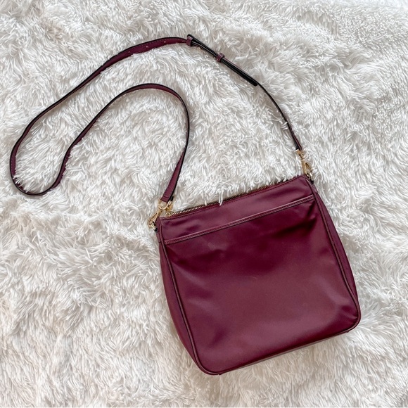 Michael Kors | Jet Set Nylon Gabardine Messenger Bag - Picture 2 of 10